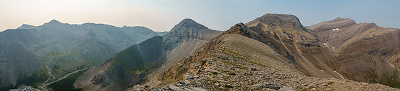 Our route follows the NE ridge to the sidewalk east ridge leading to Mount Oliver at right.