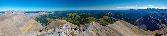 Views from the Ya Ha Tinda (L) to Ghost Wilderness (R).