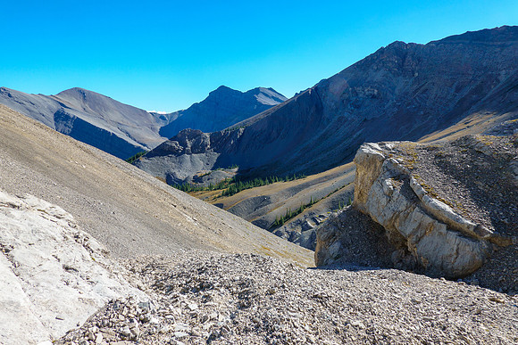Descending the loose SW bowl.