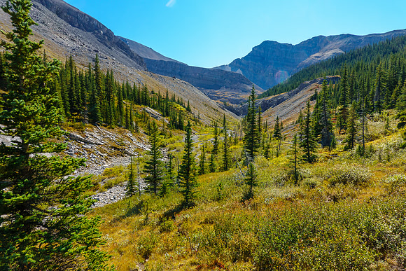 Views back to a gorgeous alpine scene beneath "Grimes" and "Chupacabra".
