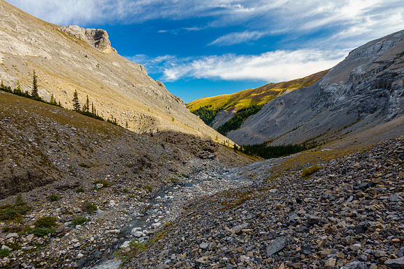 Views back down the NW bowl approach valley.