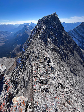 Difficult terrain on the south ridge of Mount Allenby looking south.