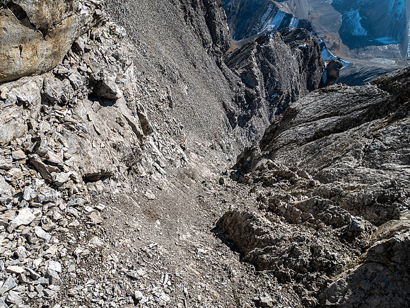 Upper moderate to difficult scrambling to the first south summit of Allenby.