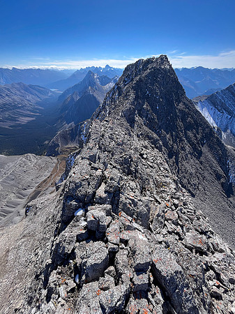 Difficult terrain on the south ridge of Mount Allenby looking south.