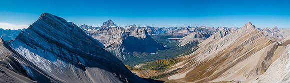 Views back over the Mercer Creek valley to Mount Mercer (L), Assiniboine and false Allenby (R).