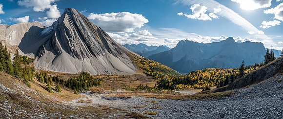 Mount Mercer over the Mercer Creek valley.
