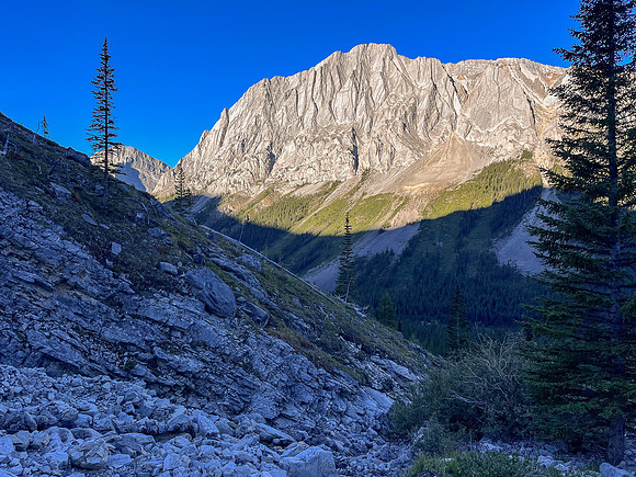 Hiking up west slopes of Cuthead Peak into the west access drainage.
