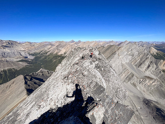 Traversing the summit ridge on Cuthead Peak.