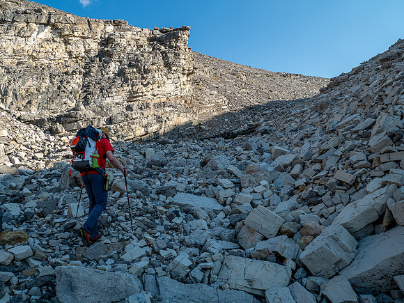 Hiking off trail to Tangle Pass.