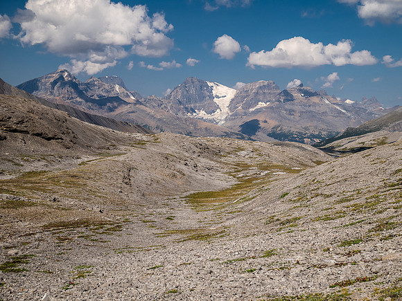 Hiking the north route from Wilcox Lake / Pass to Tangle Falls.