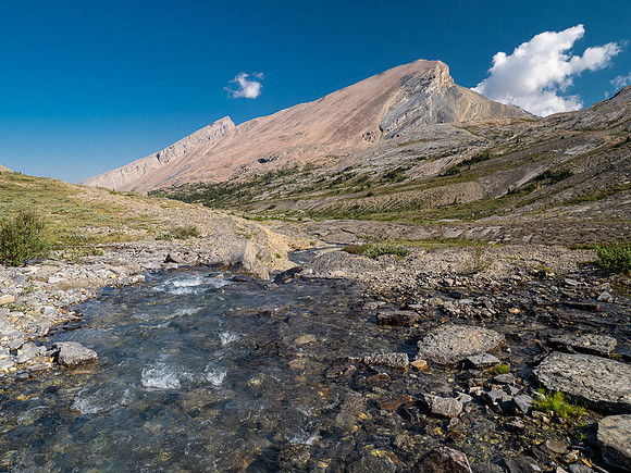 Crossing Beauty Creek.