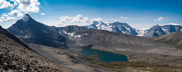 Descending towards Wilcox Lake and Pass from Skye Peak.