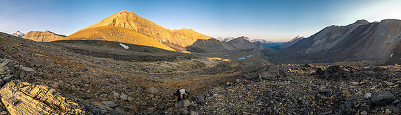 Traversing to the NW ridge of Skye Peak.