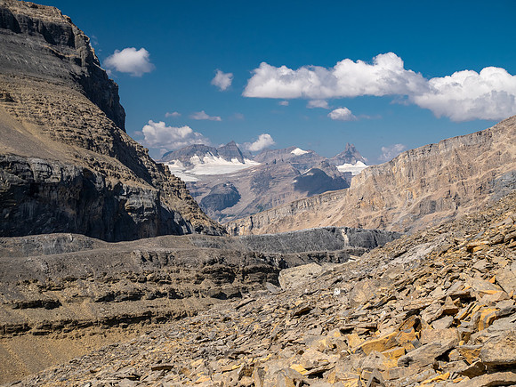 Hiking up Mount Struan's SW ridge.