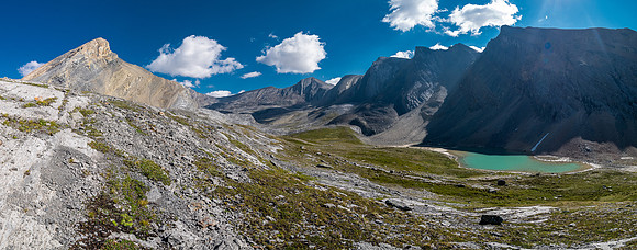 Hiking past Mount Wurzburg to Mount Struan.