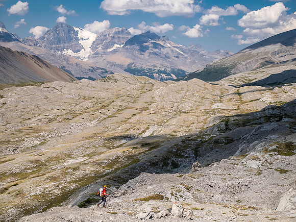 Hiking the north route from Wilcox Lake / Pass to Tangle Falls.