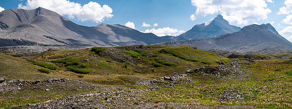 Hiking the north route from Wilcox Lake / Pass to Tangle Falls.