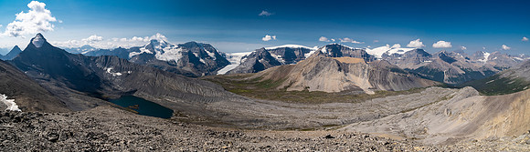 Descending towards Wilcox Lake from Skye Peak.