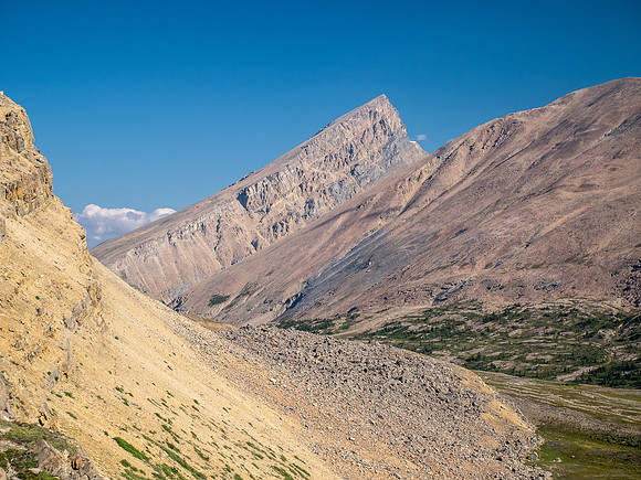 Descending from Tangle Pass into Beauty Creek.
