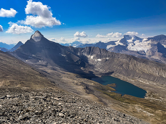 Descending towards Wilcox Lake from Skye Peak.