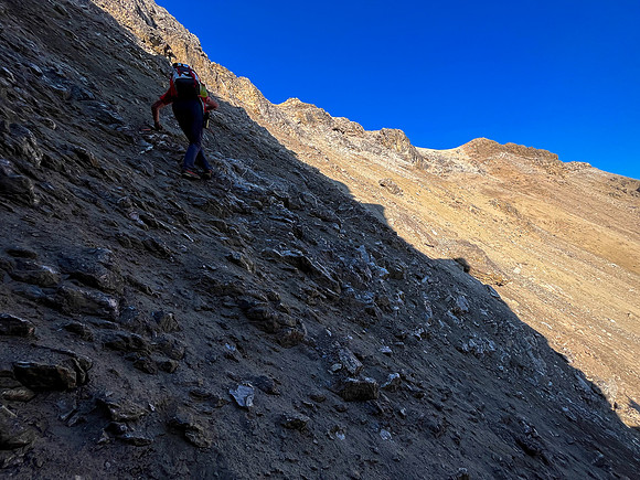 Scrambling from the Beauty Creek valley to the NW ridge of Skye Peak.