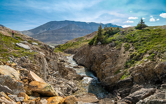 Hiking SE up Beauty Creek to the base of Andover.