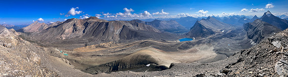 Views from the summit of Skye towards Andover and Nigel Peak.