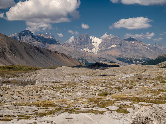 Hiking the north route from Wilcox Lake / Pass to Tangle Falls.