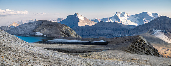 Stunning views from Andover Peak over the Andover tarn and upper plateau.