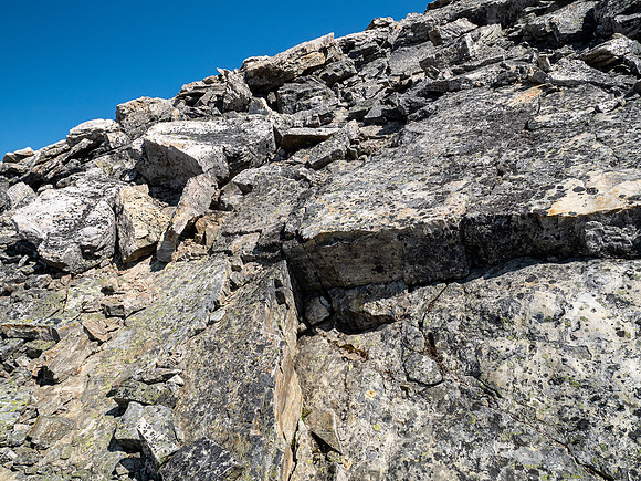 Hiking up Mount Struan's SW ridge.