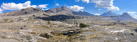 Hiking the north route from Wilcox Lake / Pass to Tangle Falls.