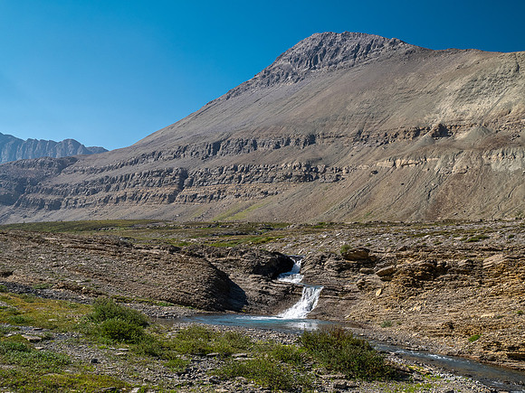 Hiking across Beauty Creek.
