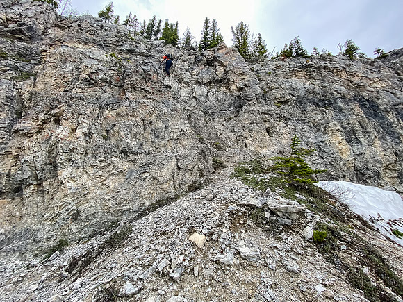 Phil descends the headwall on SC7 terrain.