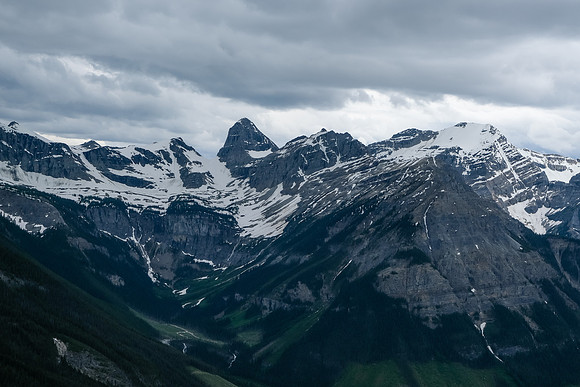 Views from the SE ridge back to Talon and Soderholm (R).