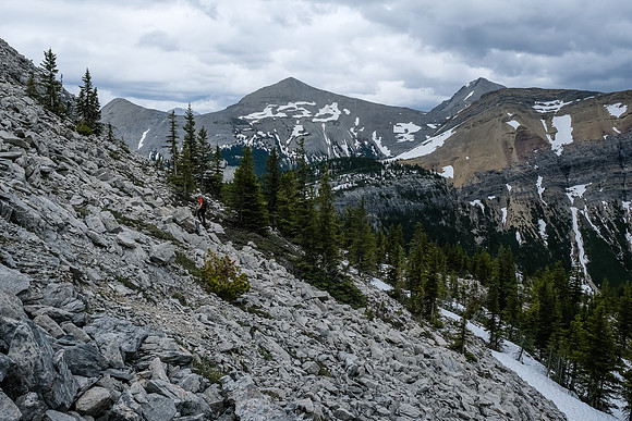 Phil hikes up the end of the SE ridge with Warre in the bg.