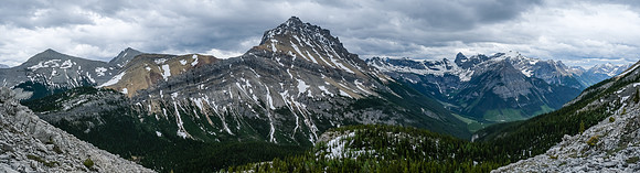 Views back from the SE ridge to Warre (L), Vavasour, White Man, Talon and Soderholm (R).