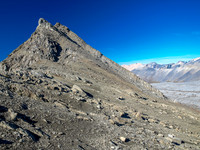 The terrain gets a bit more 'moderate' from the lower shoulder to the summit.