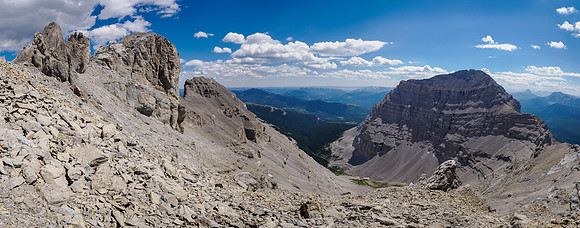 Battleship main summit at upper left, east summit and Gould Dome to the right.