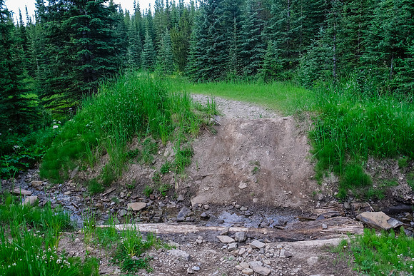 Deep berms cut through the approach roads - over 50 of them!
