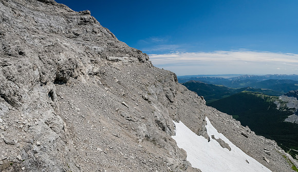 On descent I came from upper left here rather than the cairn.