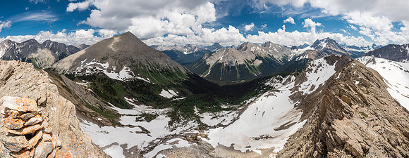 Summit views looking east towards Mount Currie (L) with Warre, Vavasour and White Man Mountain to the right.