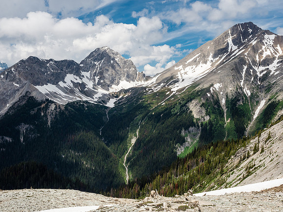 Looking north off the pass over Currie Creek towards Aurora (L) and Mount Byng (R).