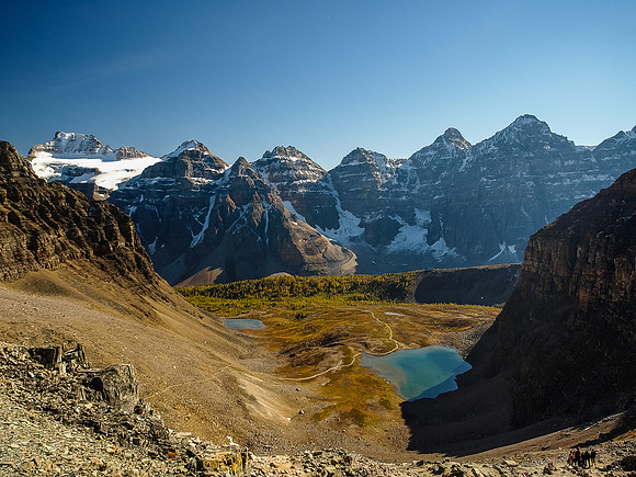 Descending to Sentinel Pass.