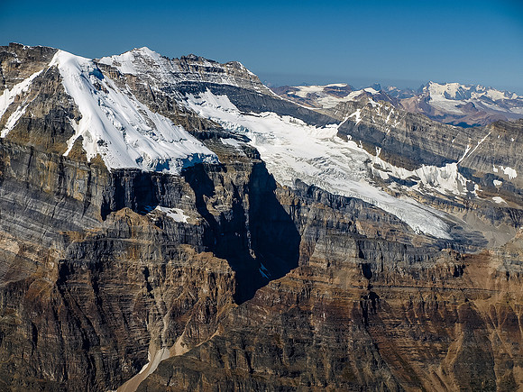 Amazing views of the rock strata on Lefroy with Victoria South and Victoria North behind.
