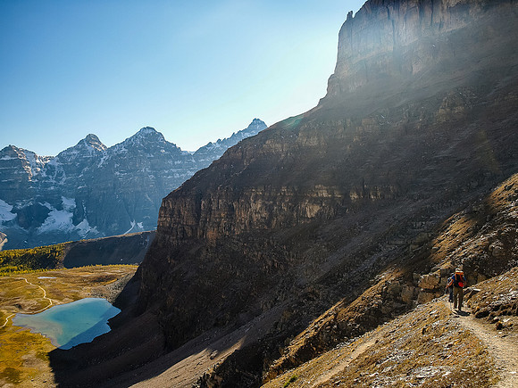 Descending to Sentinel Pass.