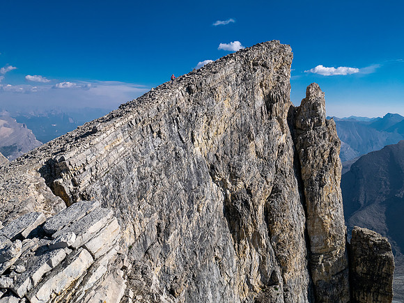 Ascending the south ridge of Mount Fuhrer.