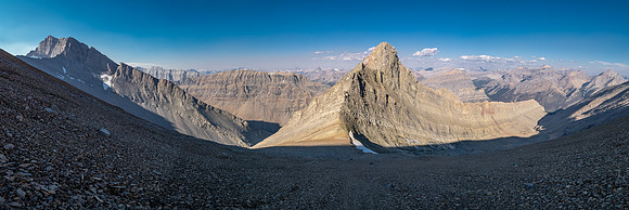 Ascending the south ridge of Mount Fuhrer.