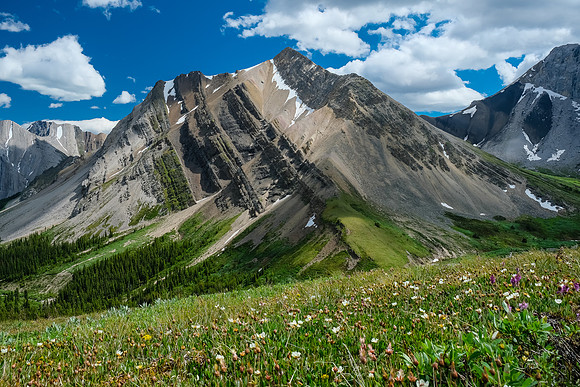 Hiking out of the south bowl towards Littlehorn Peak.