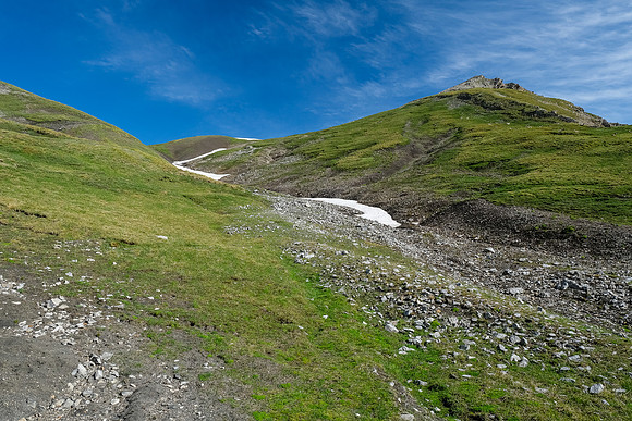 Ascending to Littlehorn Pass.