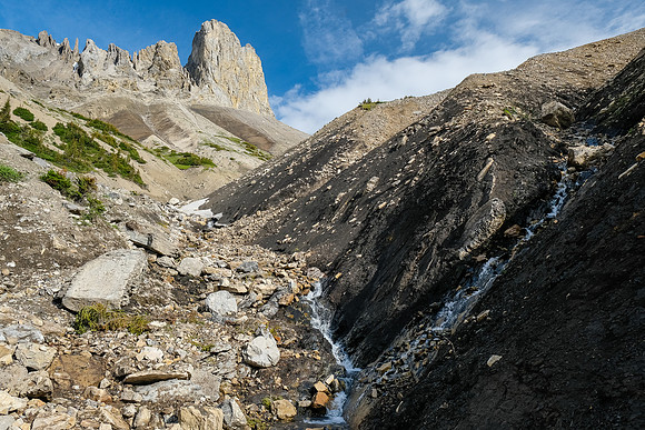 Staying in the creek to the first pass.